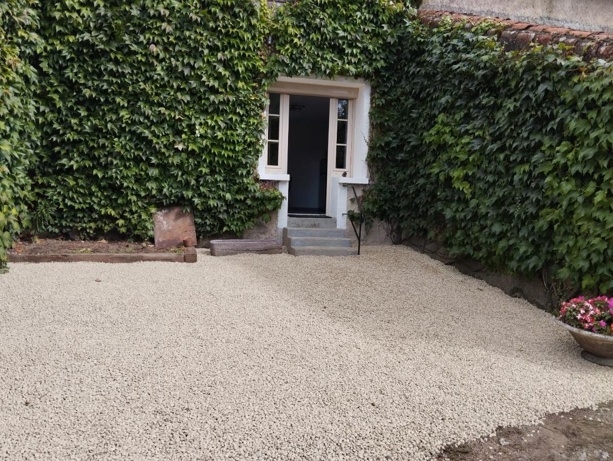 Maison Au Calme Avec Vue Etang Clesse  Exterior foto